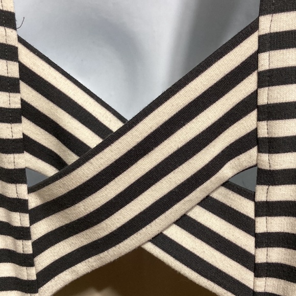 AMERICAN EAGLE OUTFITTERS Cross Back Striped Skater Dress Womens Size 4 - Picture 10 of 15